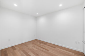 #209 – 3963 Uplands Way